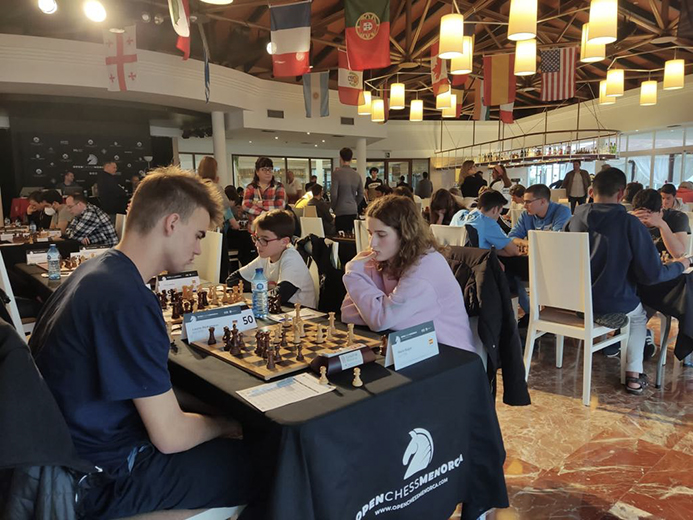 Comença l'Open Chess Menorca, amb un elenc de jugadors de primer nivell –  El Iris.cat – Digital d'informació i cultura