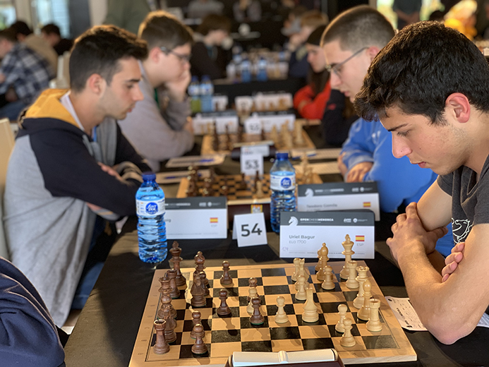 Comença l'Open Chess Menorca, amb un elenc de jugadors de primer nivell –  El Iris.cat – Digital d'informació i cultura